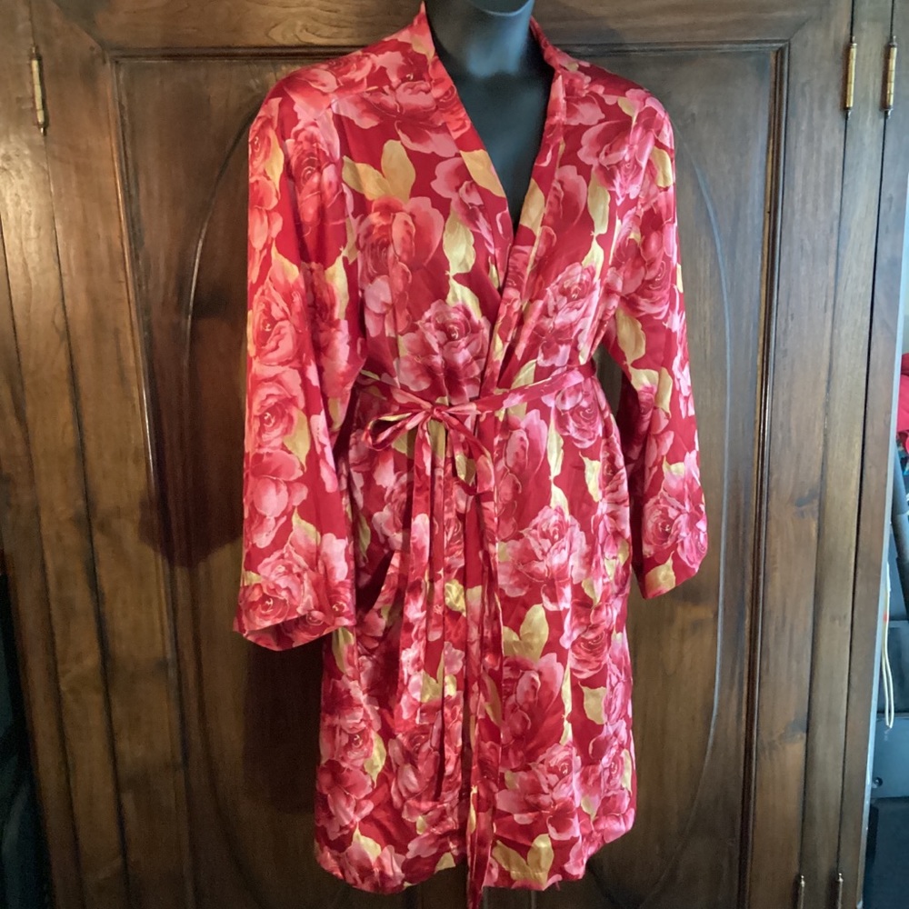 Cacique, short silk style robe, 26/28W